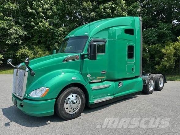 Kenworth T680 Autotractoare
