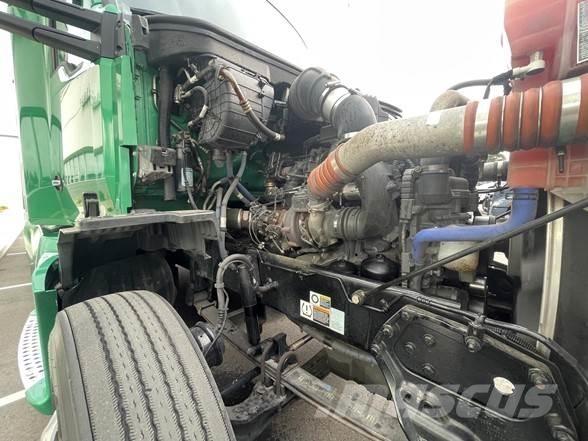 Kenworth T680 Autotractoare