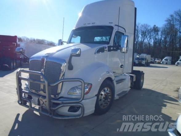 Kenworth T680 Autotractoare