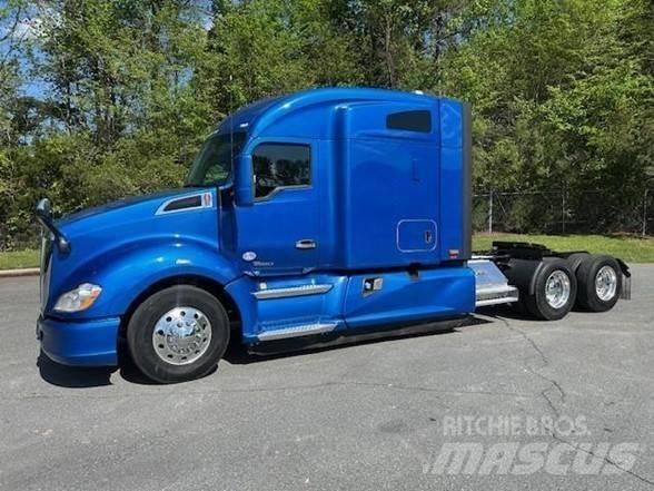 Kenworth T680 Autotractoare