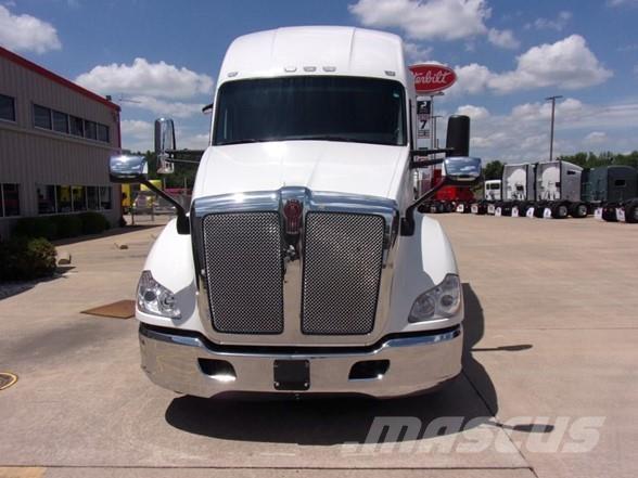 Kenworth T680 Autotractoare