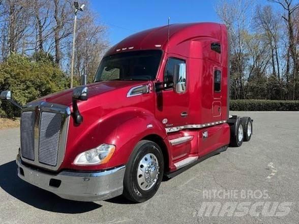Kenworth T680 Autotractoare