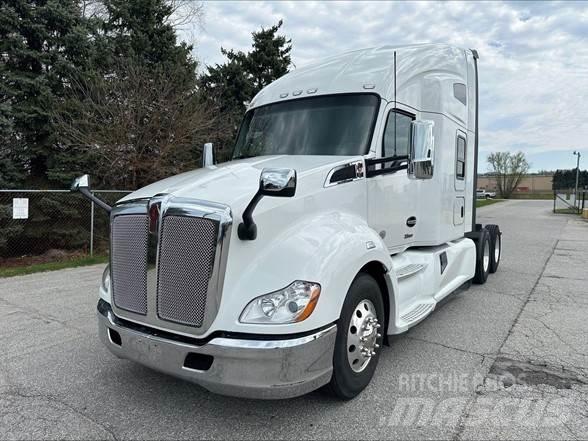 Kenworth T680 Autotractoare