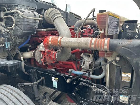 Kenworth T680 Autotractoare