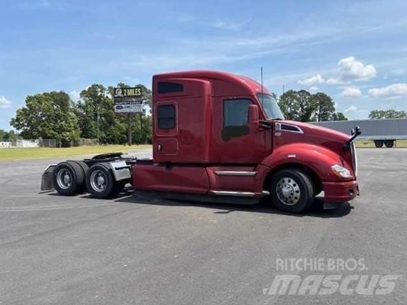 Kenworth T680 Autotractoare