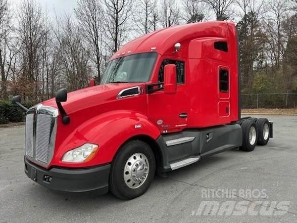 Kenworth T680 Autotractoare