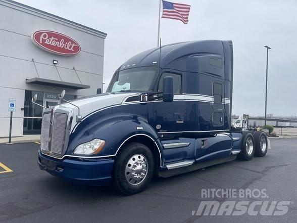 Kenworth T680 Autotractoare