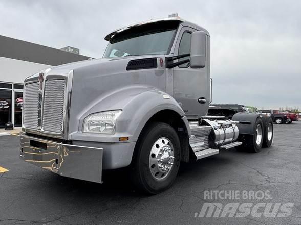 Kenworth T880 Autotractoare