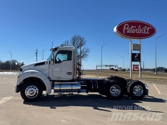 Kenworth T880 Autotractoare
