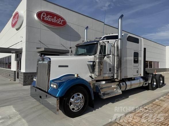 Kenworth W900B Autotractoare