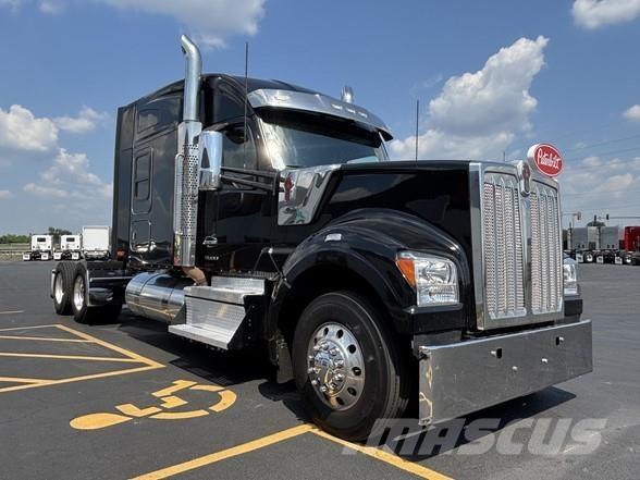 Kenworth W990 Autotractoare
