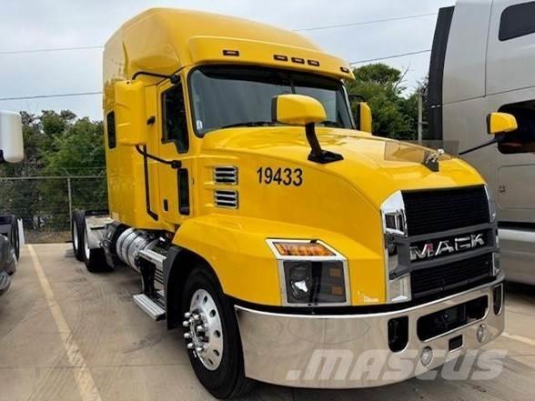 Mack ANTHEM 64T Autotractoare