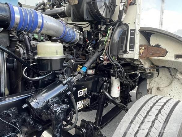 Peterbilt 337 Autotractoare