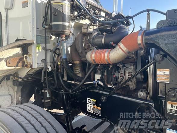 Peterbilt 337 Autotractoare