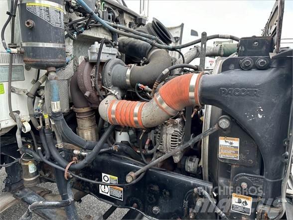 Peterbilt 337 Autotractoare