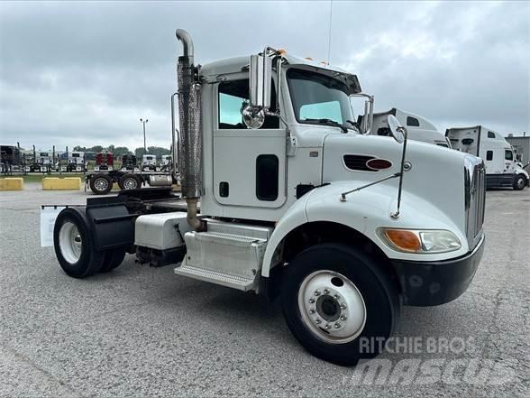 Peterbilt 337 Autotractoare