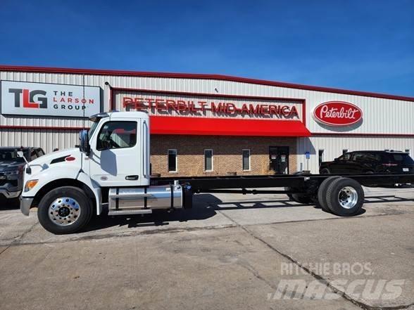 Peterbilt 536 Camion cabina sasiu