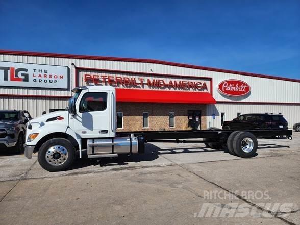 Peterbilt 536 Camion cabina sasiu