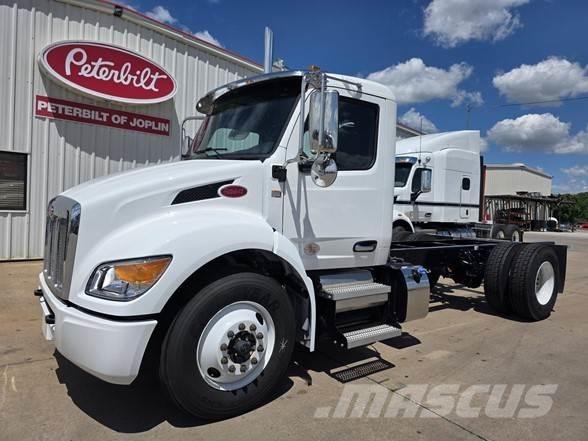 Peterbilt 536 Camion cabina sasiu