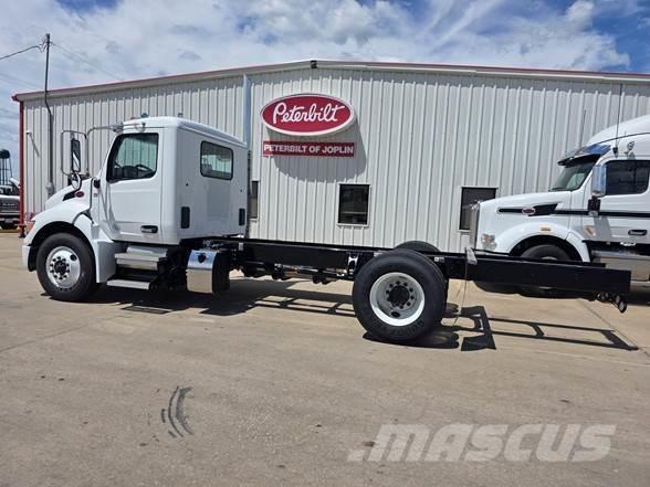 Peterbilt 536 Camion cabina sasiu