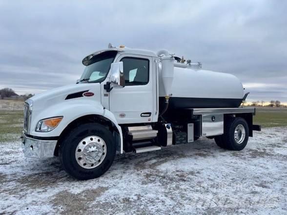 Peterbilt 536 Cisterne