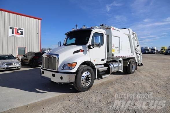 Peterbilt 536 Camion de deseuri