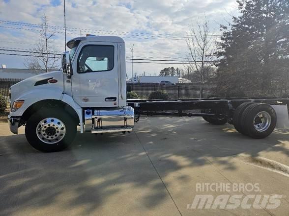 Peterbilt 536 Camion cabina sasiu