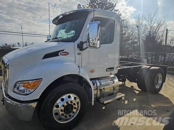 Peterbilt 536 Autotractoare