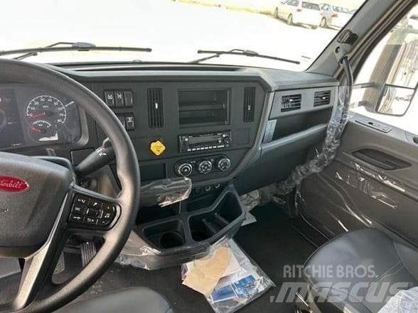 Peterbilt 536 Utilaje construcții - Altele