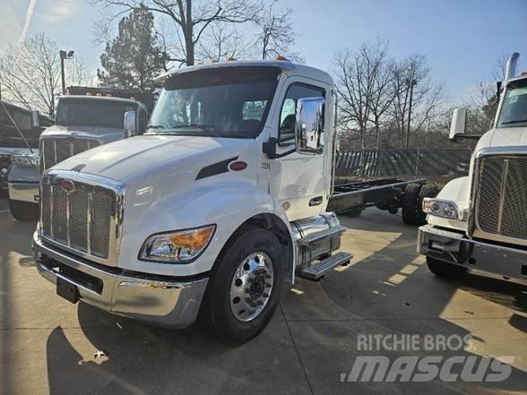 Peterbilt 536 Camion cabina sasiu