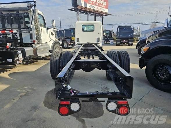Peterbilt 536 Camion cabina sasiu