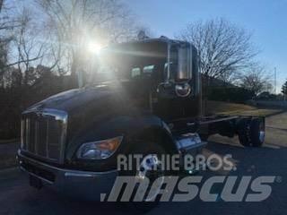Peterbilt 536 Camion cabina sasiu