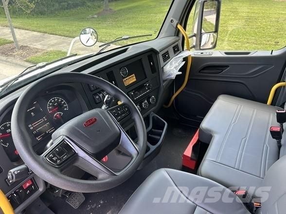 Peterbilt 536 Autocamioane