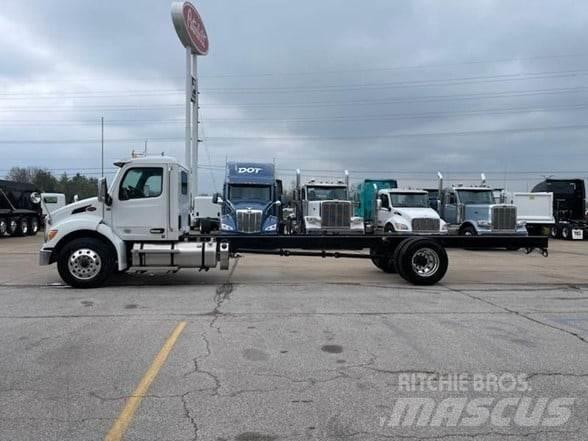 Peterbilt 536 Camion cabina sasiu