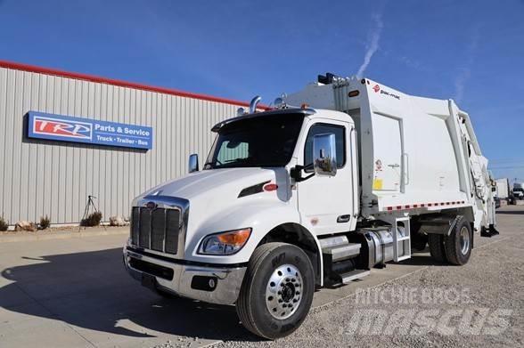 Peterbilt 537 Camion de deseuri