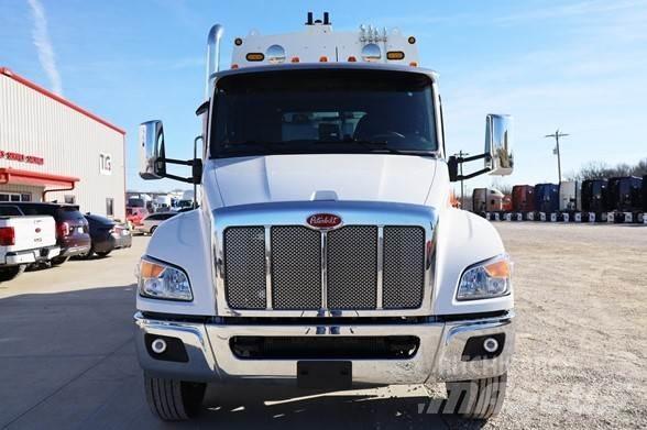 Peterbilt 537 Camion de deseuri