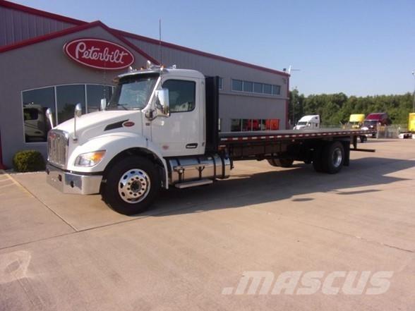 Peterbilt 537 Camioane platforma/prelata