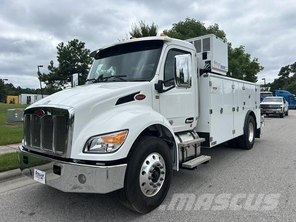 Peterbilt 537 Utilaje construcții - Altele