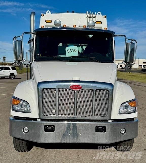 Peterbilt 548 Camion de deseuri