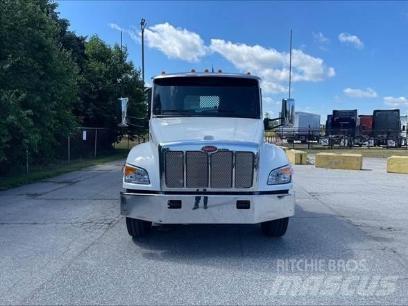 Peterbilt 548 Camioane platforma/prelata