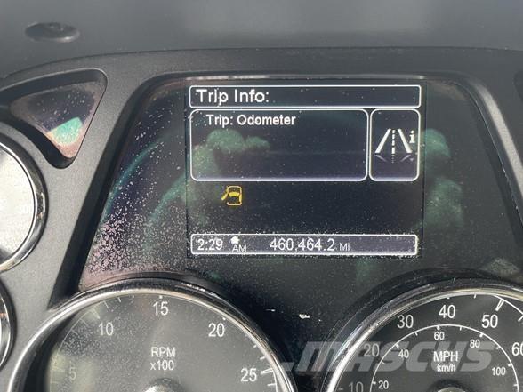 Peterbilt 567 Autotractoare