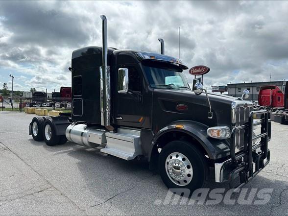 Peterbilt 567 Autotractoare