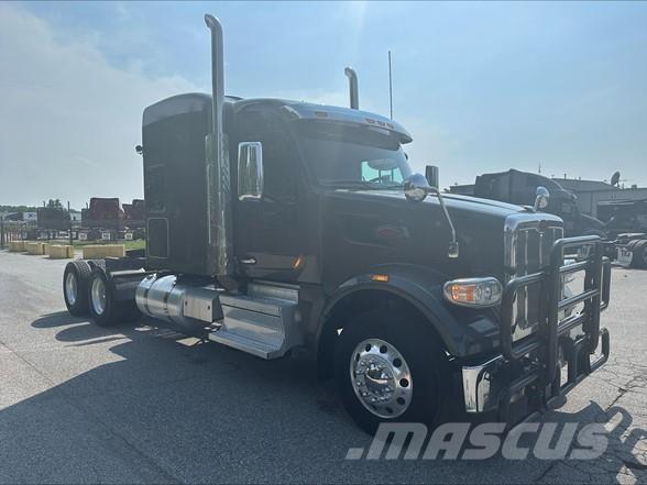 Peterbilt 567 Autotractoare