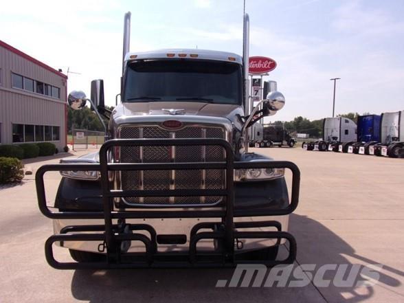 Peterbilt 567 Autotractoare