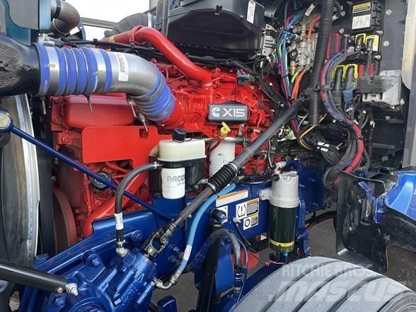 Peterbilt 567 Autotractoare