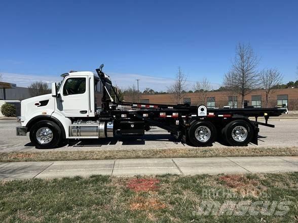 Peterbilt 567 Camion de deseuri