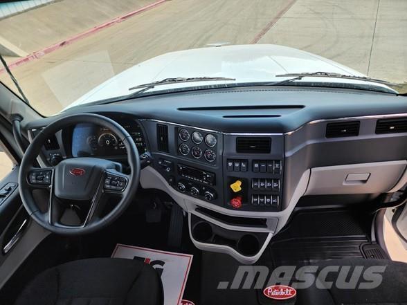 Peterbilt 567 Autotractoare