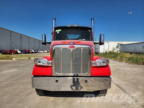 Peterbilt 567 Autotractoare