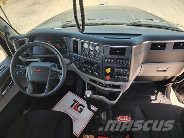Peterbilt 567 Autotractoare