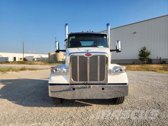 Peterbilt 567 Autotractoare